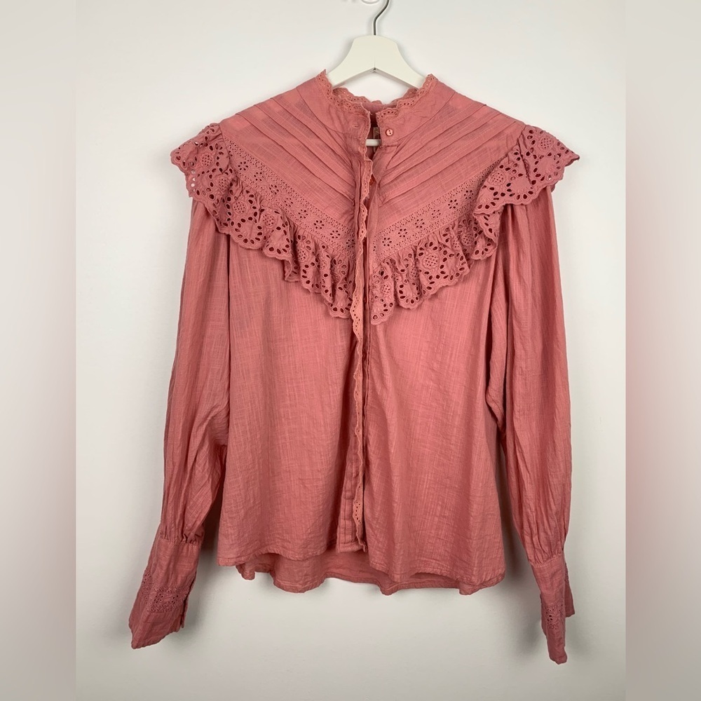 Women's Pink Ruffled Lace Yoke Blouse